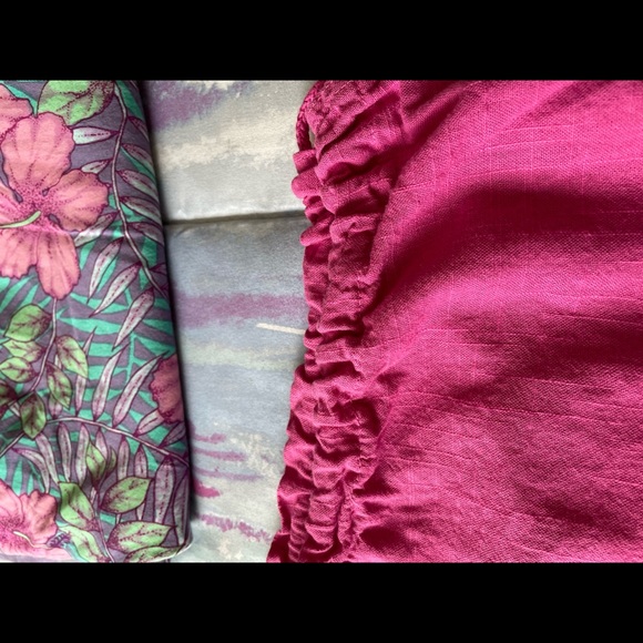 Made in Canada. 100 percent cotton. - Picture 2 of 6